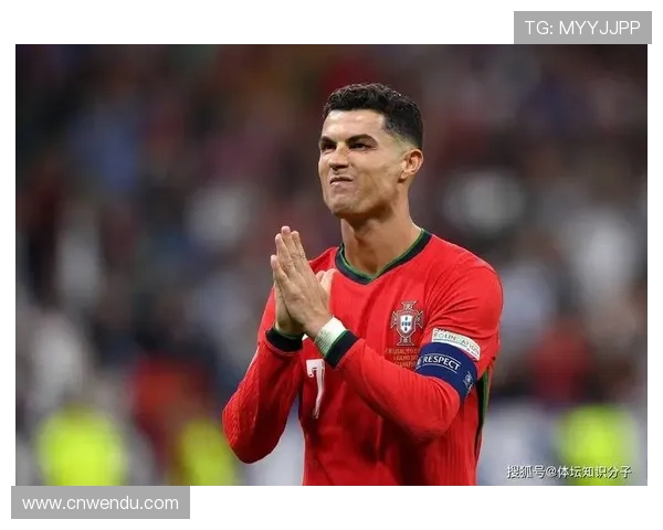 C罗传射助球队获胜社交媒体分享庆祝瞬间展现不懈努力与坚持